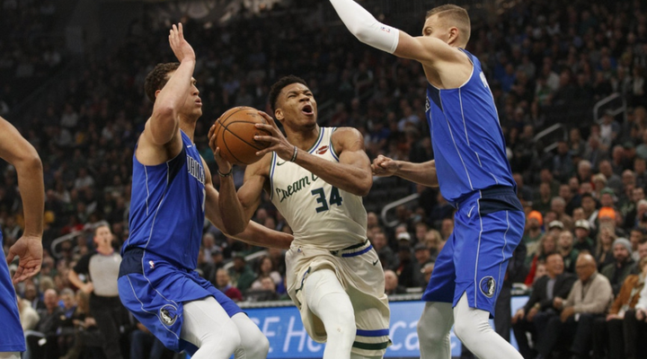 球盟会官网-肯达尔詹娜谈论布克35厘米